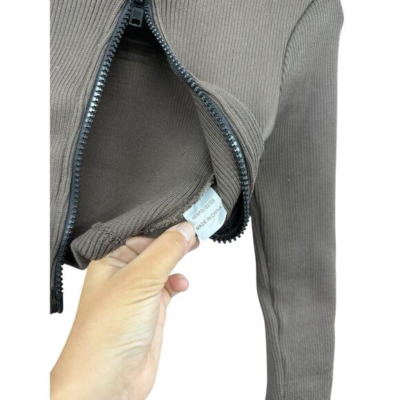 White Fox The Real Thing Brown Ribbed Double Zipper Cropped Sweater Womens XS - Picture 3 of 7